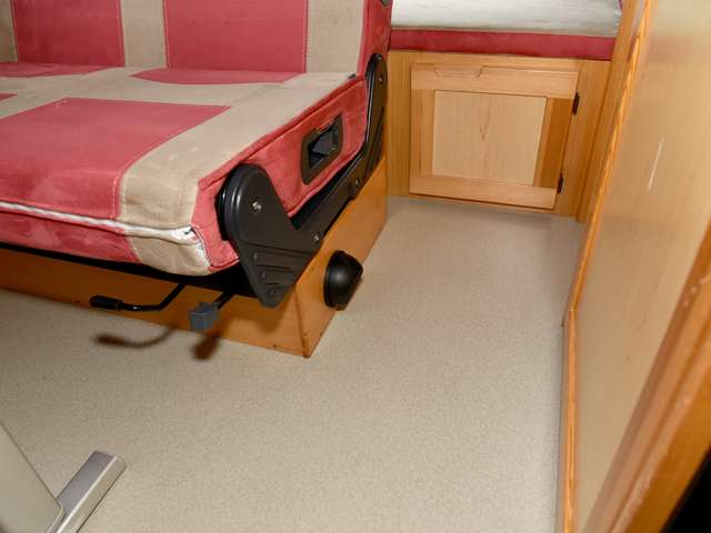Mazda Bongo Truck 9