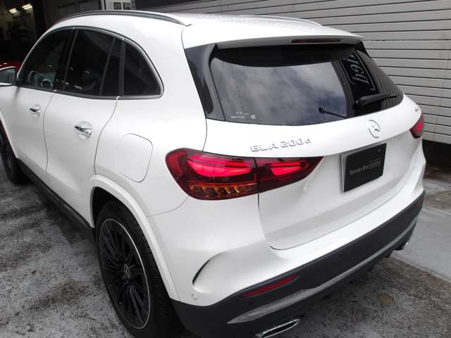 Mercedes-Benz GLA-Class 3