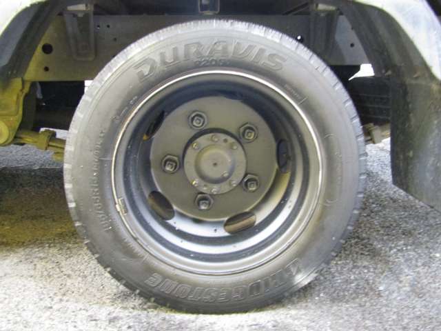 Hino Dutro 11