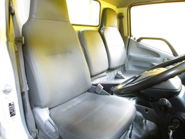 Hino Dutro 6