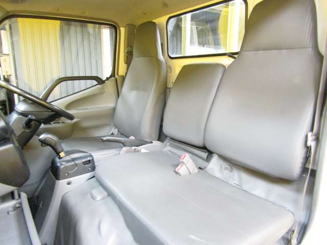 Hino Dutro 7