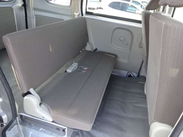 Suzuki Every 8