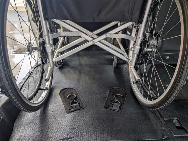 Toyota Noah 12