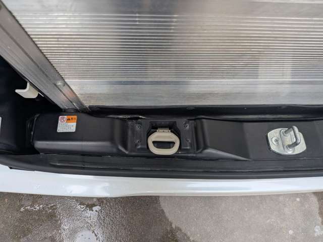 Toyota Noah 3