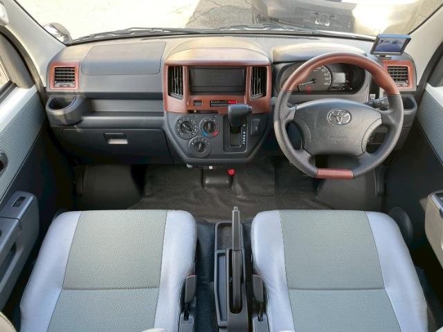 Toyota Town Ace Van 4