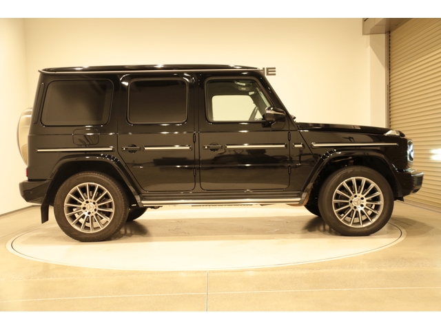 Mercedes-Benz G-Class 8