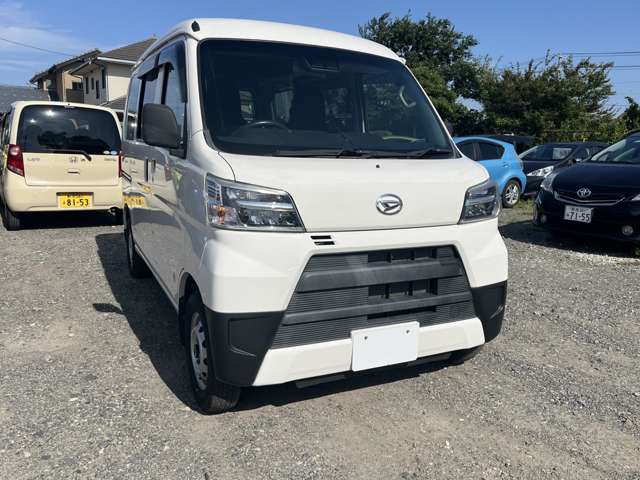 Daihatsu Hijet Cargo 8