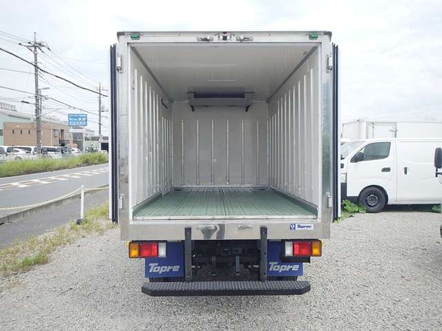 Isuzu Elf 11