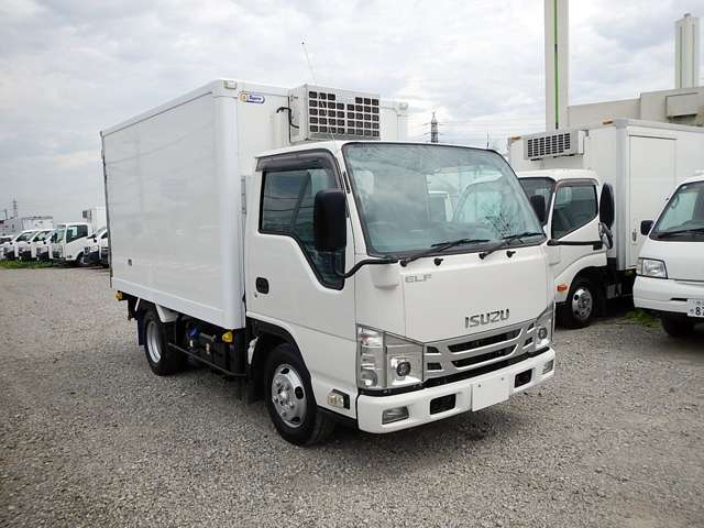 Isuzu Elf 3