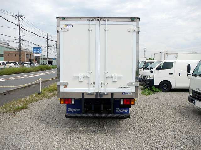 Isuzu Elf 9
