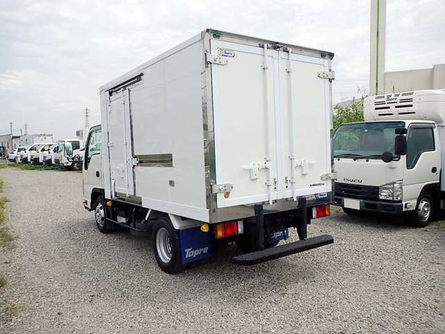Isuzu Elf 10