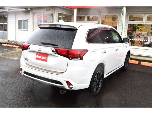 Mitsubishi Outlander PHEV 6