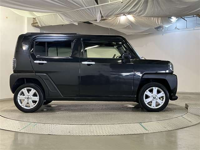 Daihatsu Taft 8