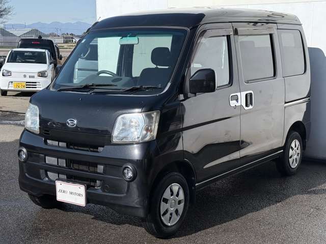 Daihatsu Hijet Cargo 7