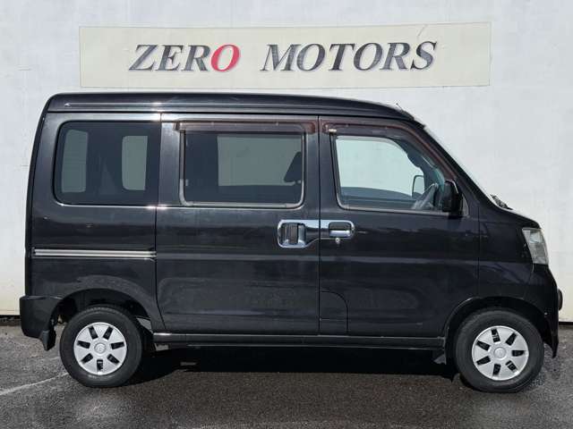 Daihatsu Hijet Cargo 9
