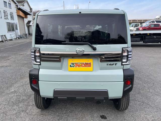 Daihatsu Taft 9