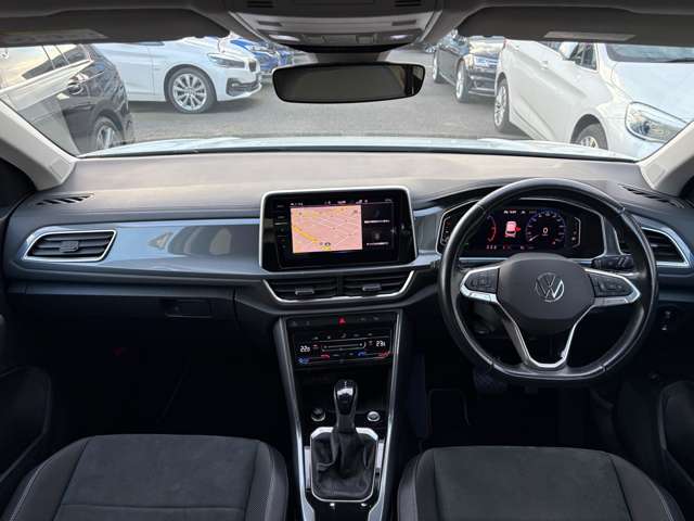 Volkswagen T-Roc 12