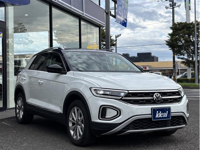 Volkswagen T-Roc 3