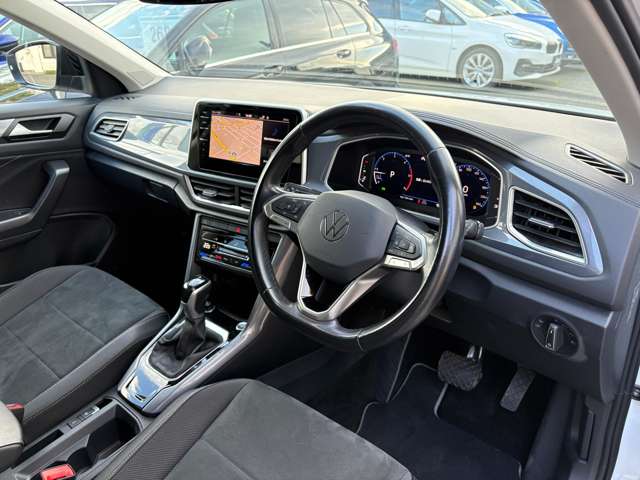 Volkswagen T-Roc 9