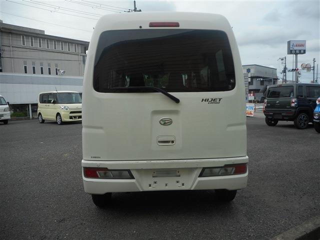 Daihatsu Hijet Cargo 5