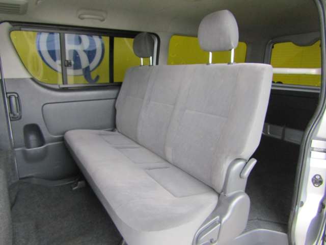 Toyota Regius Ace 8