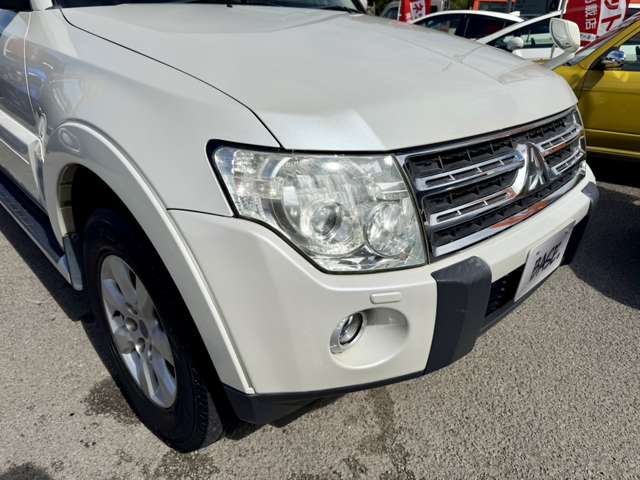Mitsubishi Pajero 5