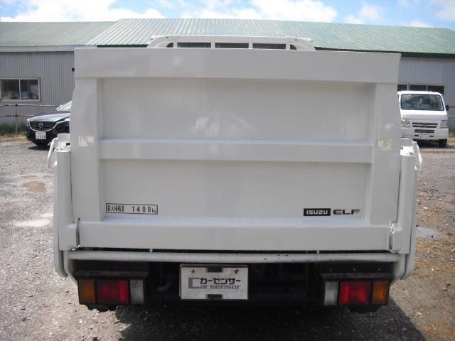 Isuzu Elf 4