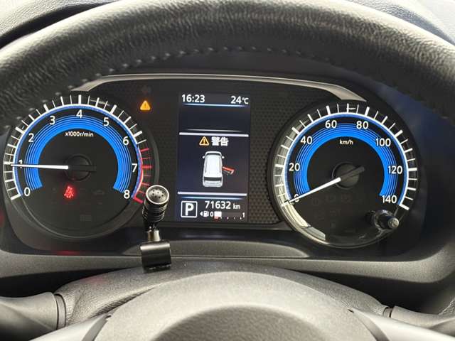 Mitsubishi eK X 7