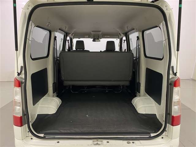 Toyota Town Ace Van 12