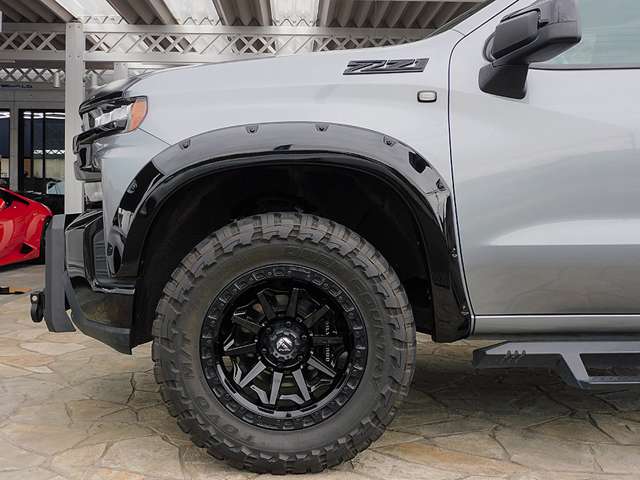 Chevrolet Silverado 11