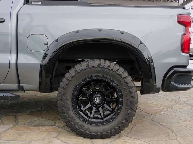 Chevrolet Silverado 12