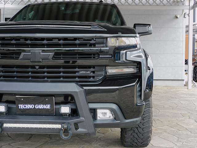 Chevrolet Silverado 8