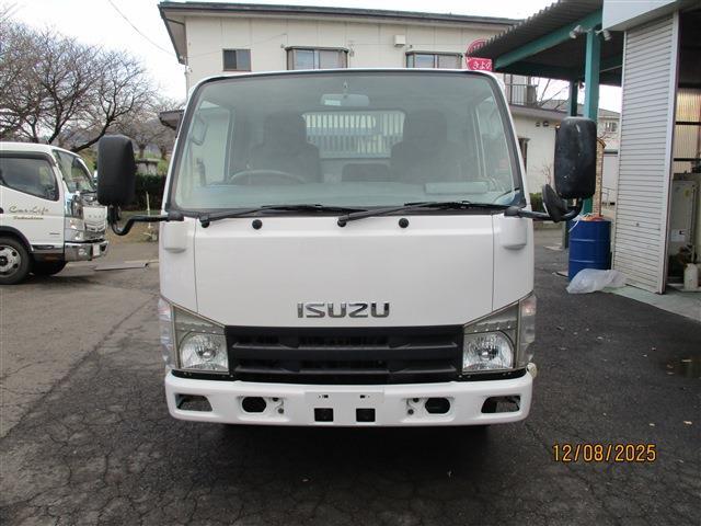 Isuzu Elf 2