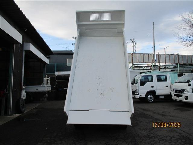 Isuzu Elf 9