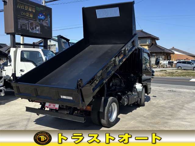 Mitsubishi Fuso Canter 11