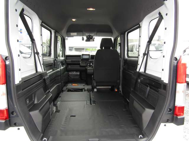 Honda N-VAN 10