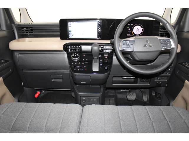 Mitsubishi Delica Mini 3