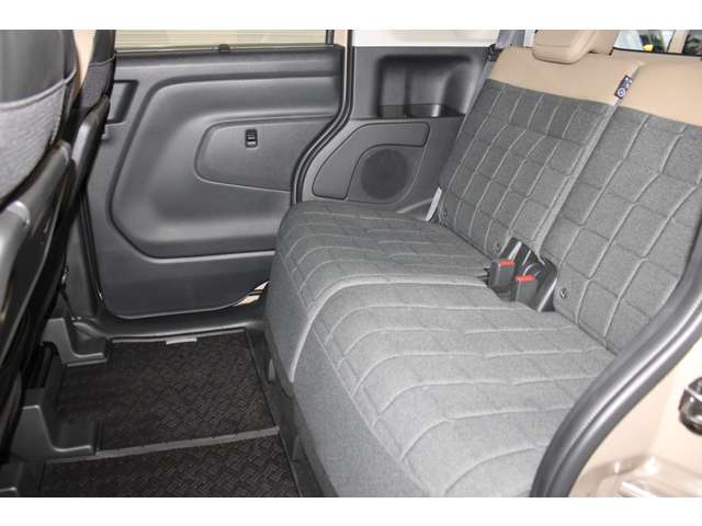 Mitsubishi Delica Mini 5