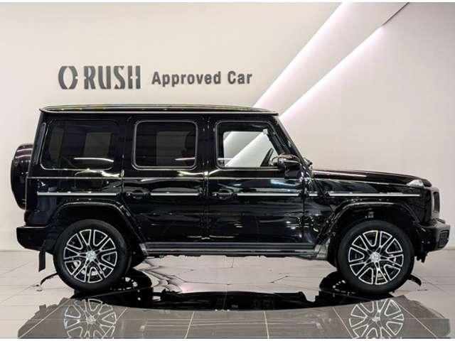 Mercedes-Benz G-Class 3