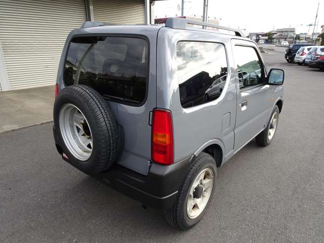 Suzuki Jimny 6