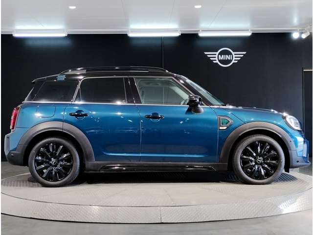 MINI Crossover 7