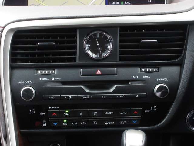 Lexus RX 11