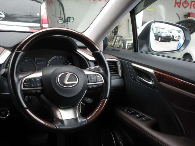 Lexus RX 7