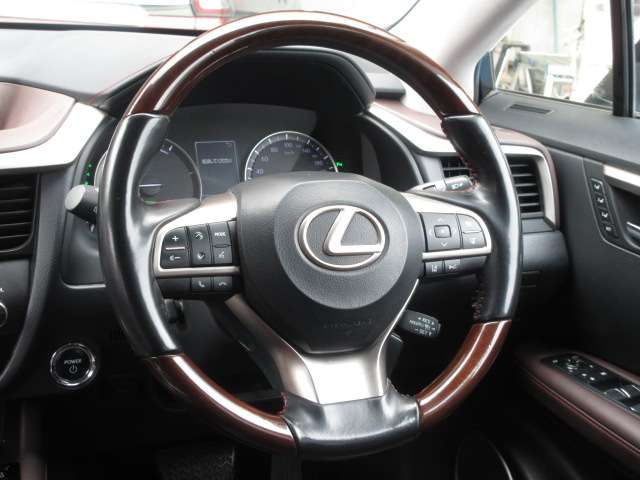 Lexus RX 8