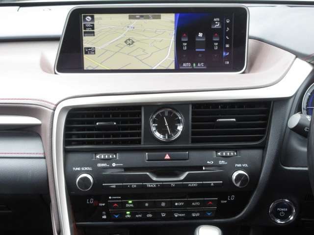 Lexus RX 10