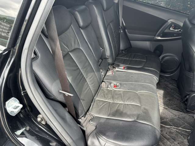 Toyota Vanguard 12