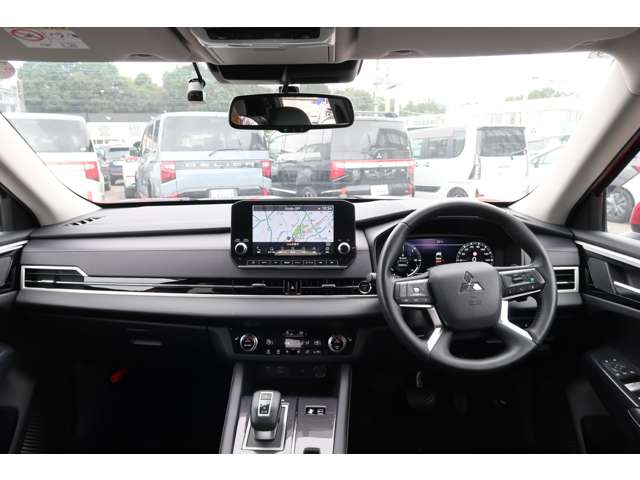 Mitsubishi Outlander 2