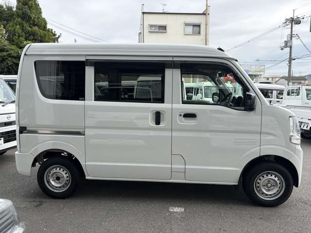 Nissan NV100 Clipper 8