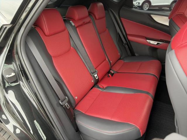 Lexus NX 7