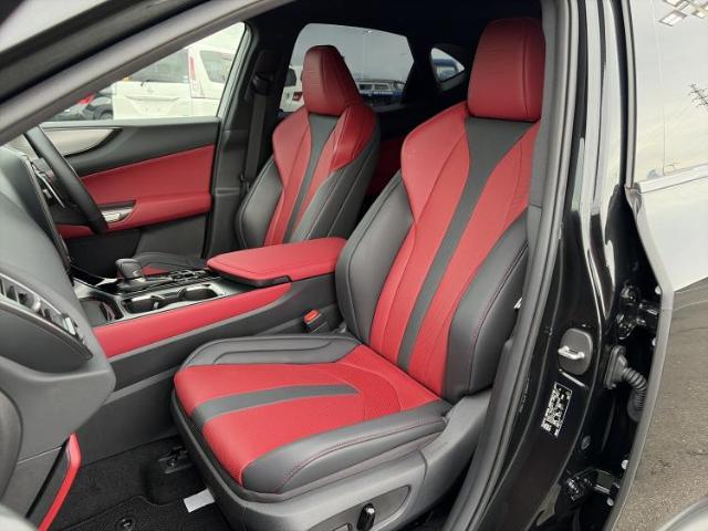 Lexus NX 8